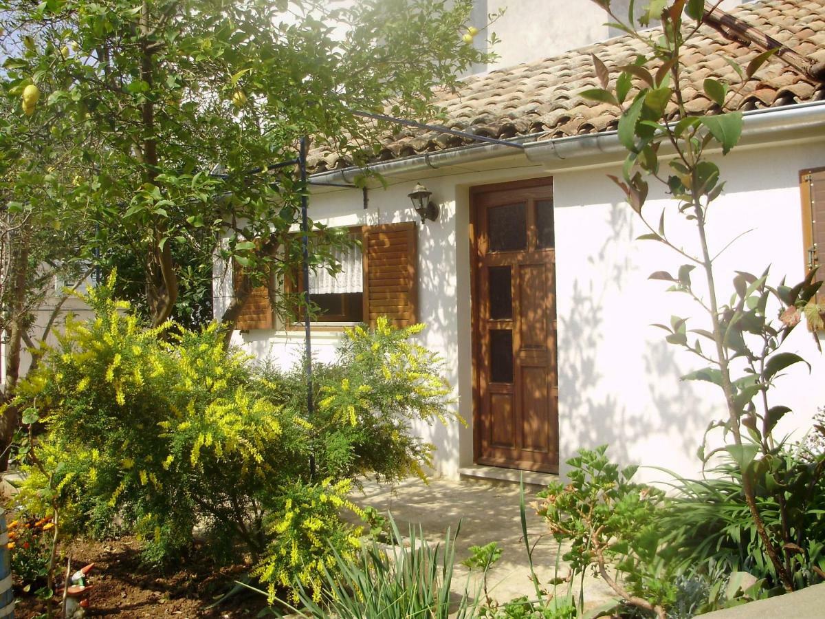 מאלי לוסיניי Apartman Kristina And Free Parking מראה חיצוני תמונה